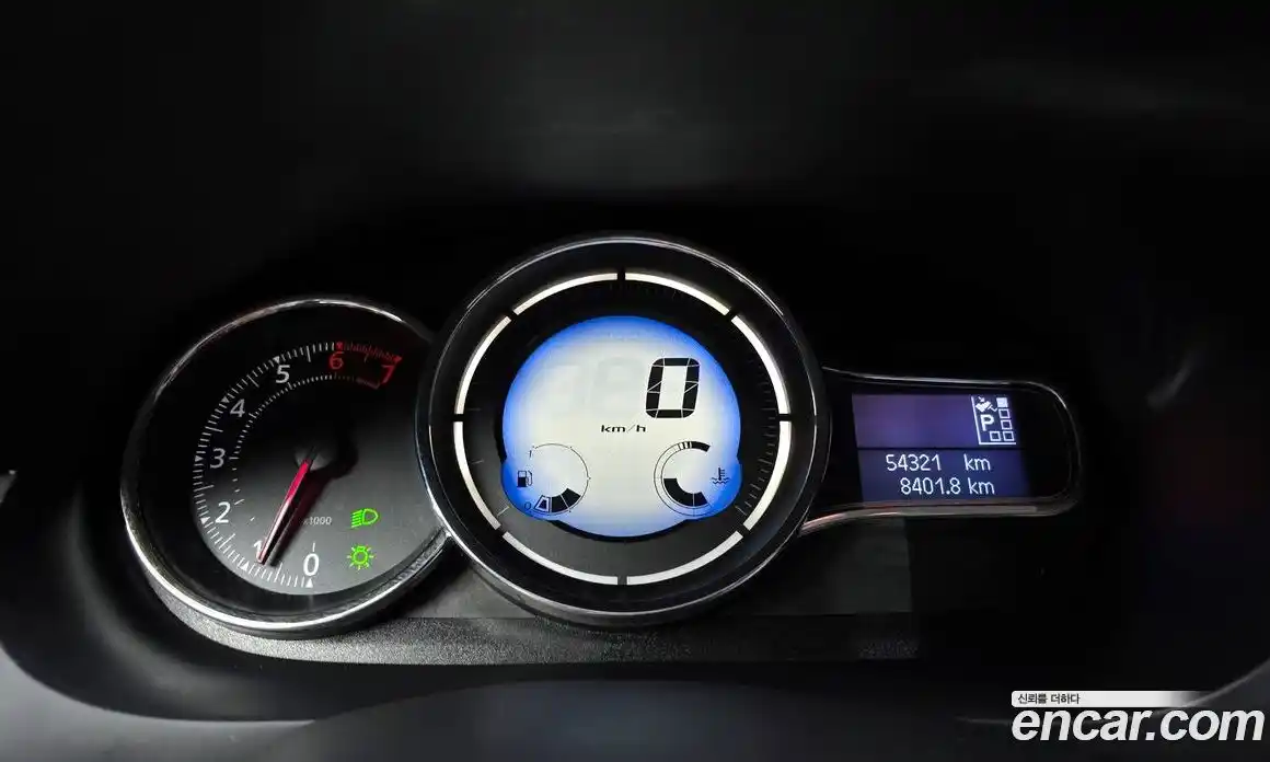 Renault SM3 2014 1.6 Автомат в Москве № 206719, фото 13