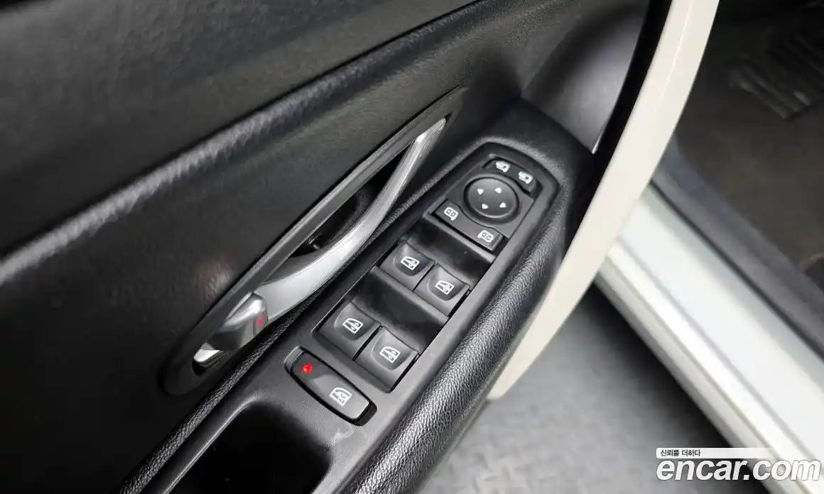 Renault SM3 2014 1.6 Автомат в Москве № 206719, фото 15