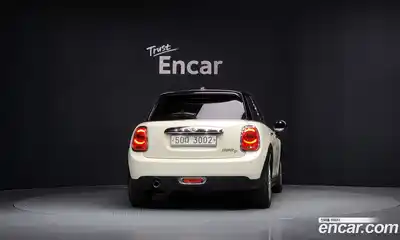 Mini Cooper, 2015