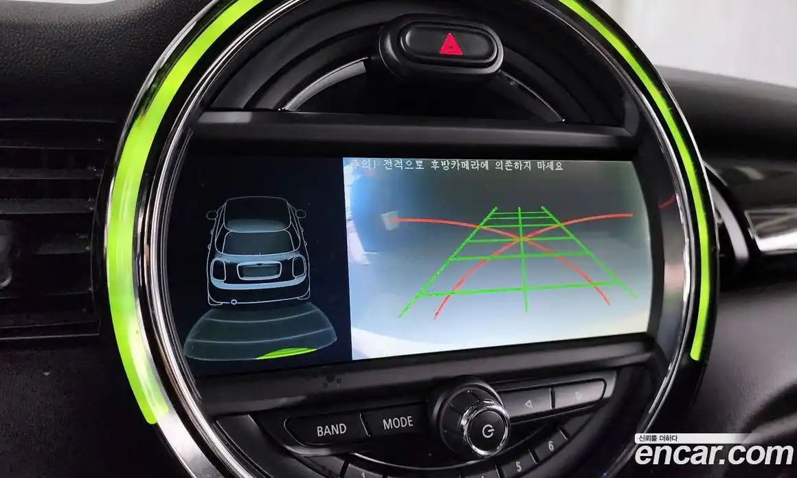 Mini Cooper 2015 1.5 Автомат в Москве № 211364, фото 16