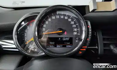 Mini Cooper 2015 1.5 Автомат в Москве № 211364, миниатюра 5