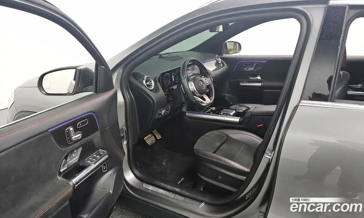 Mercedes-Benz GLA-Class 2020 2.0 Автомат в Москве № 211674, фото 10