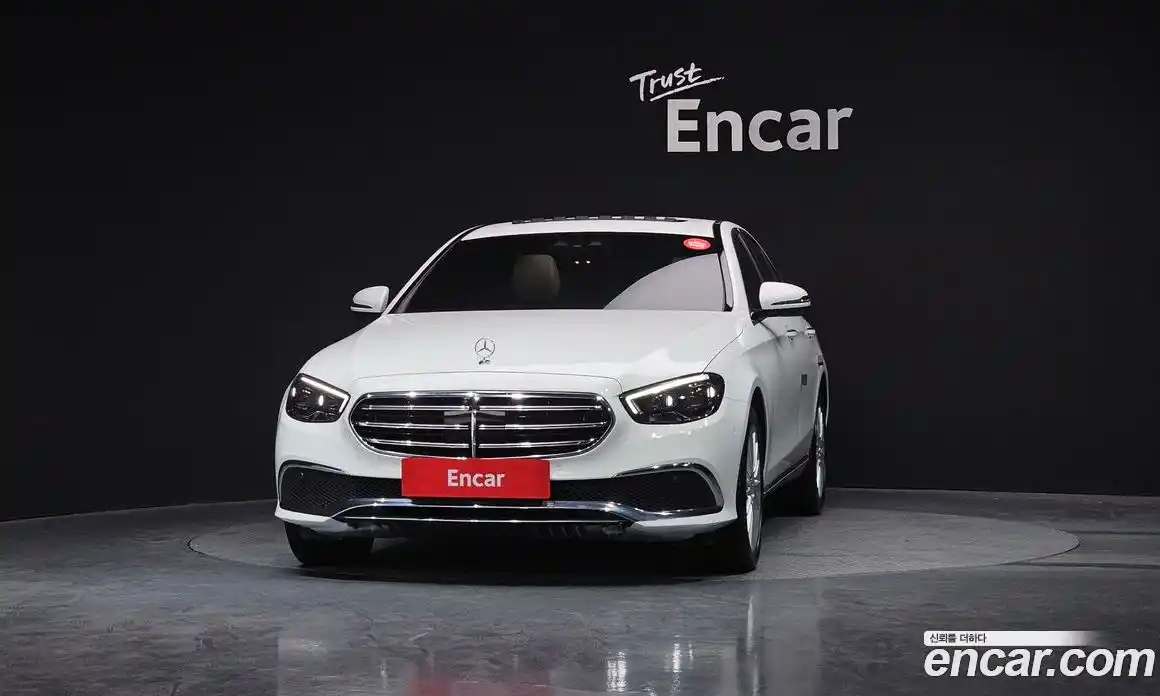 Mercedes-Benz E-Class 2023 1.9 Автомат в Москве № 211909, фото 3