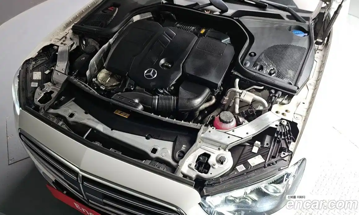 Mercedes-Benz E-Class 2023 1.9 Автомат в Москве № 211909, фото 6