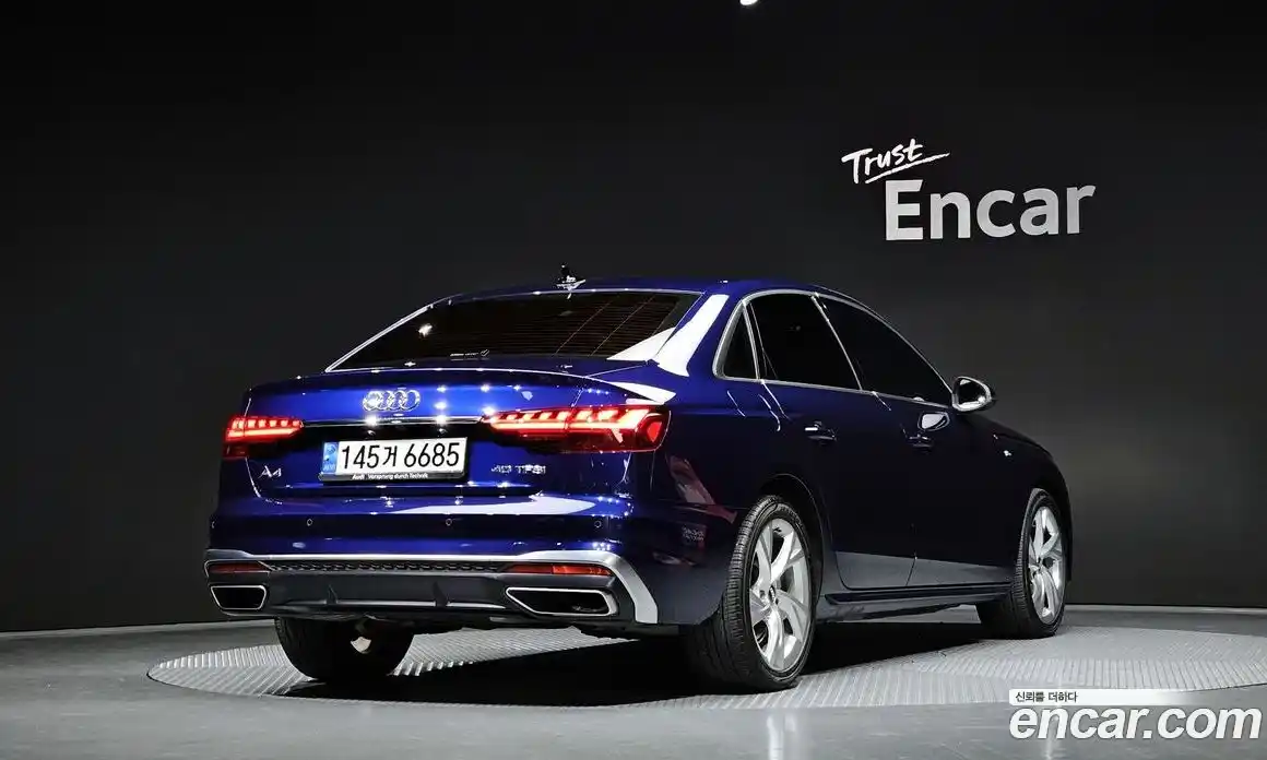 Audi A4 2021 2.0 Автомат в Москве № 212415, фото 2