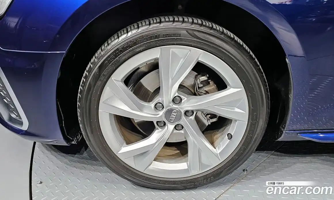 Audi A4 2021 2.0 Автомат в Москве № 212415, фото 5