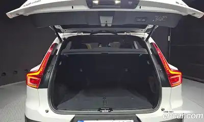 Volvo XC40 2021 2.0 Автомат в Москве № 212891, миниатюра 3