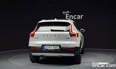 Volvo XC40 2021 2.0 Автомат в Москве № 212891, миниатюра 4