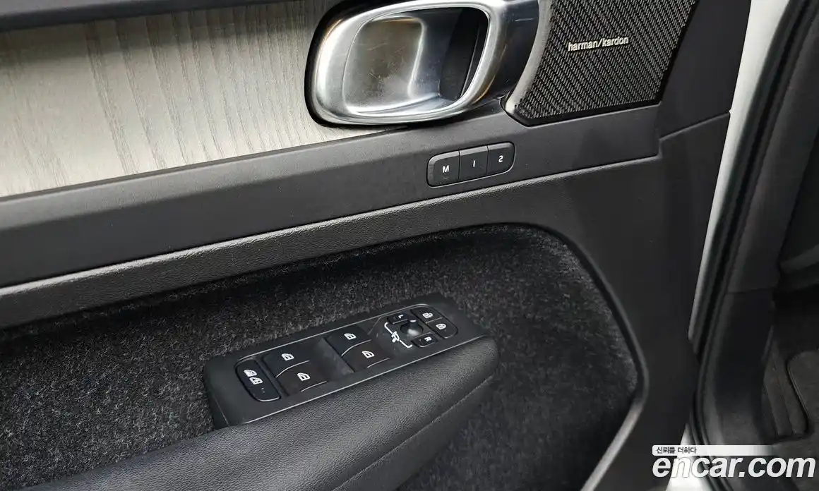 Volvo XC40 2021 2.0 Автомат в Москве № 212891, фото 9