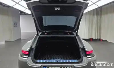 Porsche Panamera, 2024