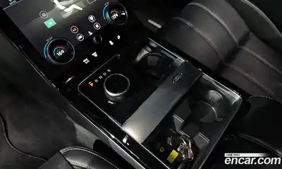 Land Rover Range-Rover Velar 2018 2.0 Автомат в Москве № 213548, миниатюра 3