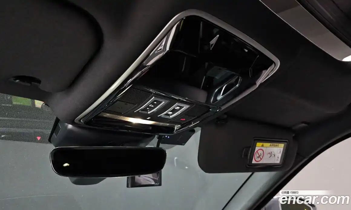 Land Rover Range-Rover Velar 2018 2.0 Автомат в Москве № 213548, фото 5