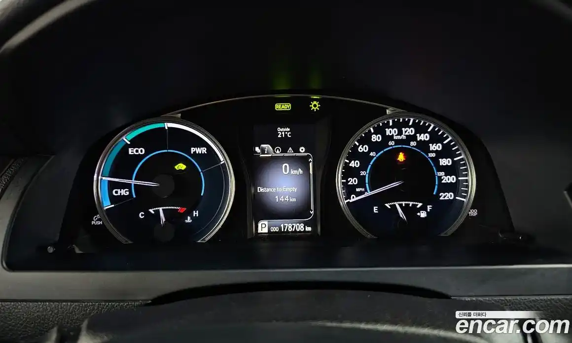 Toyota Camry 2015 2.5 Автомат в Москве № 215542, фото 16