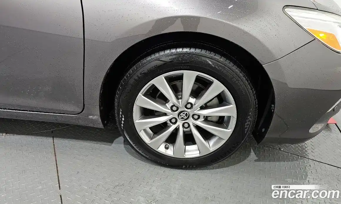 Toyota Camry 2015 2.5 Автомат в Москве № 215542, фото 10