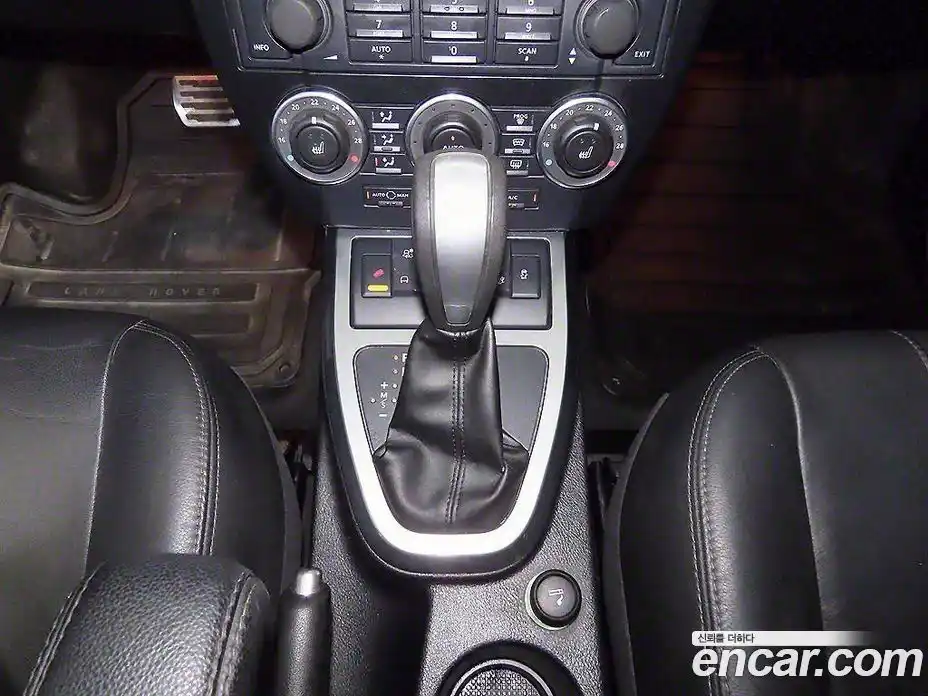 Land Rover Freelander 2012 2.2 Автомат в Москве № 217256, фото 12