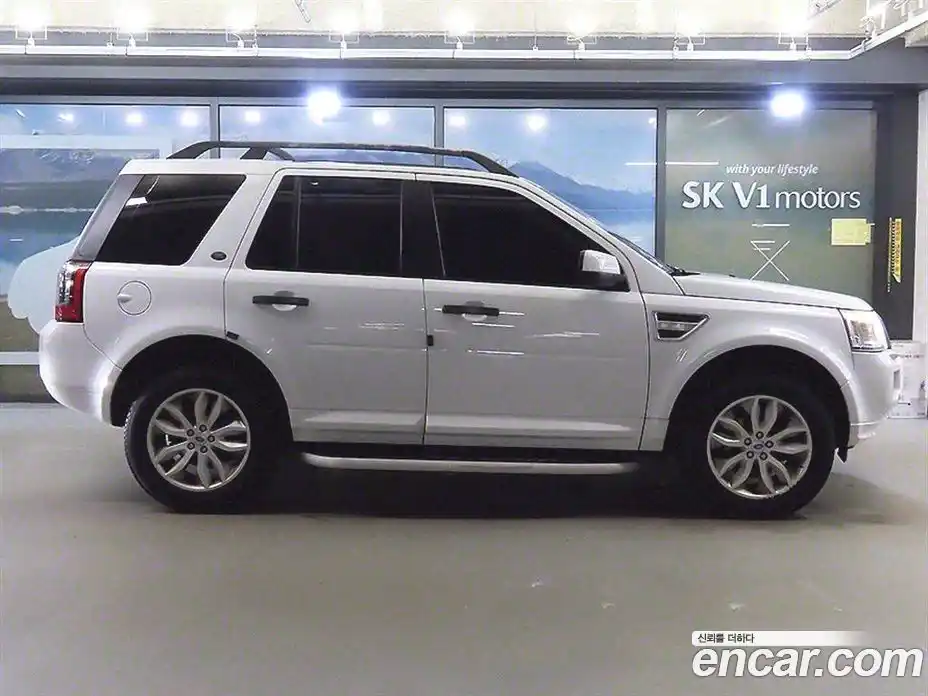 Land Rover Freelander 2012 2.2 Автомат в Москве № 217256, фото 3