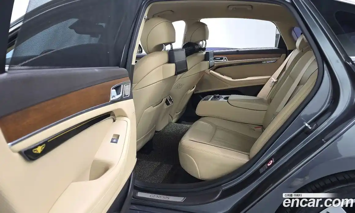 Genesis G80 2017 3.3 Автомат в Москве № 220621, фото 6