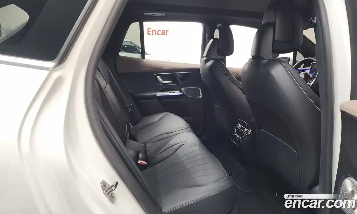 Mercedes-Benz EQE 2023 0.3 Автомат в Москве № 221016, фото 12