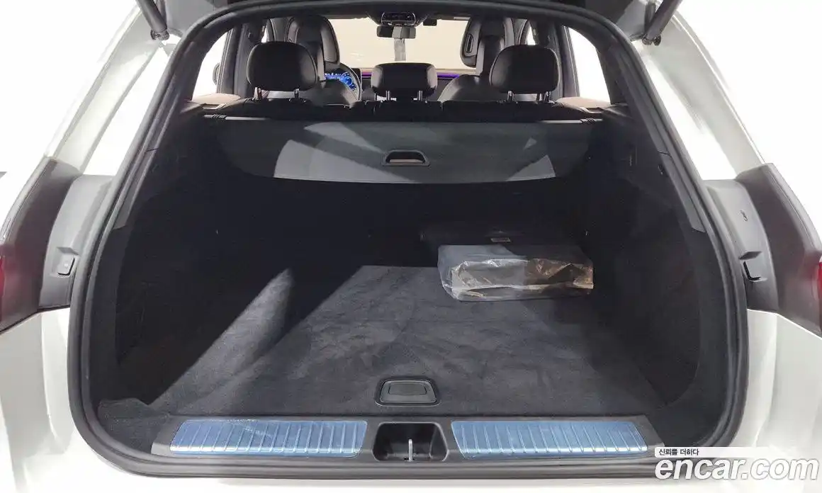 Mercedes-Benz EQE 2023 0.3 Автомат в Москве № 221016, фото 20