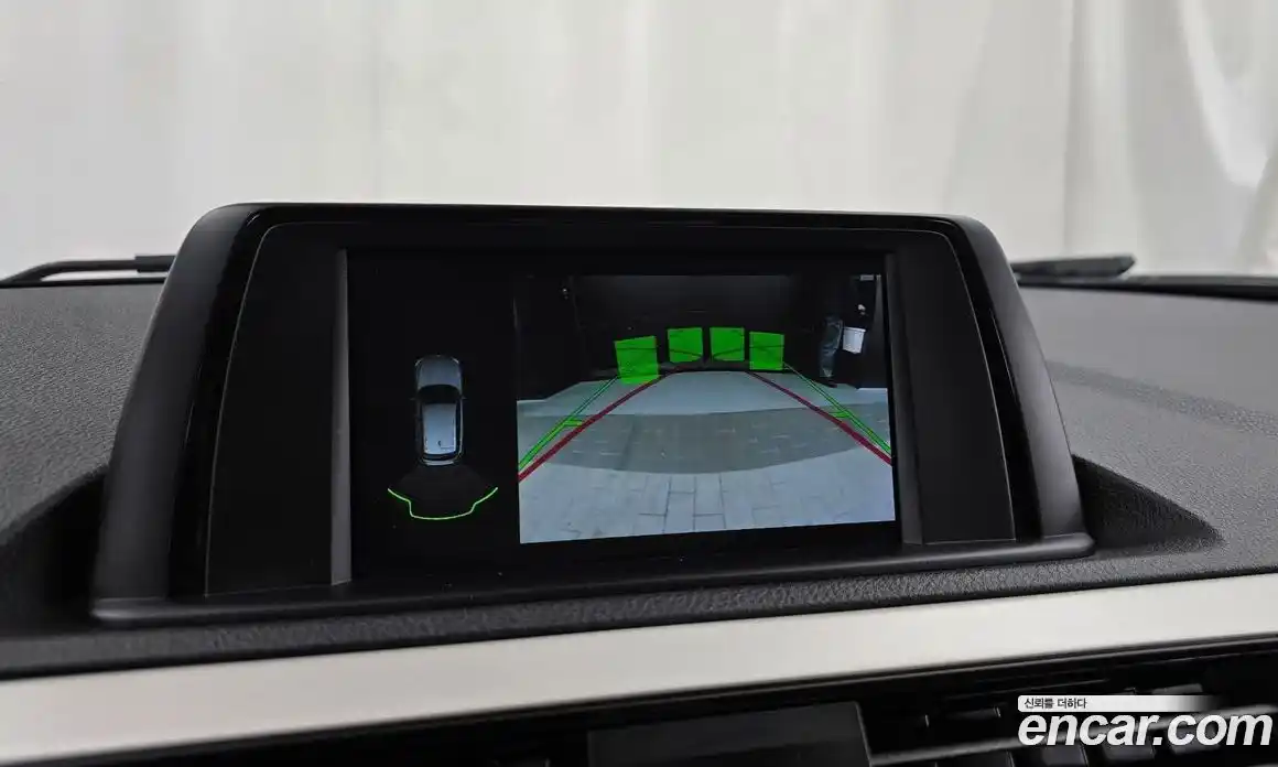 BMW 1-Series 2018 2.0 Автомат в Москве № 228978, фото 15