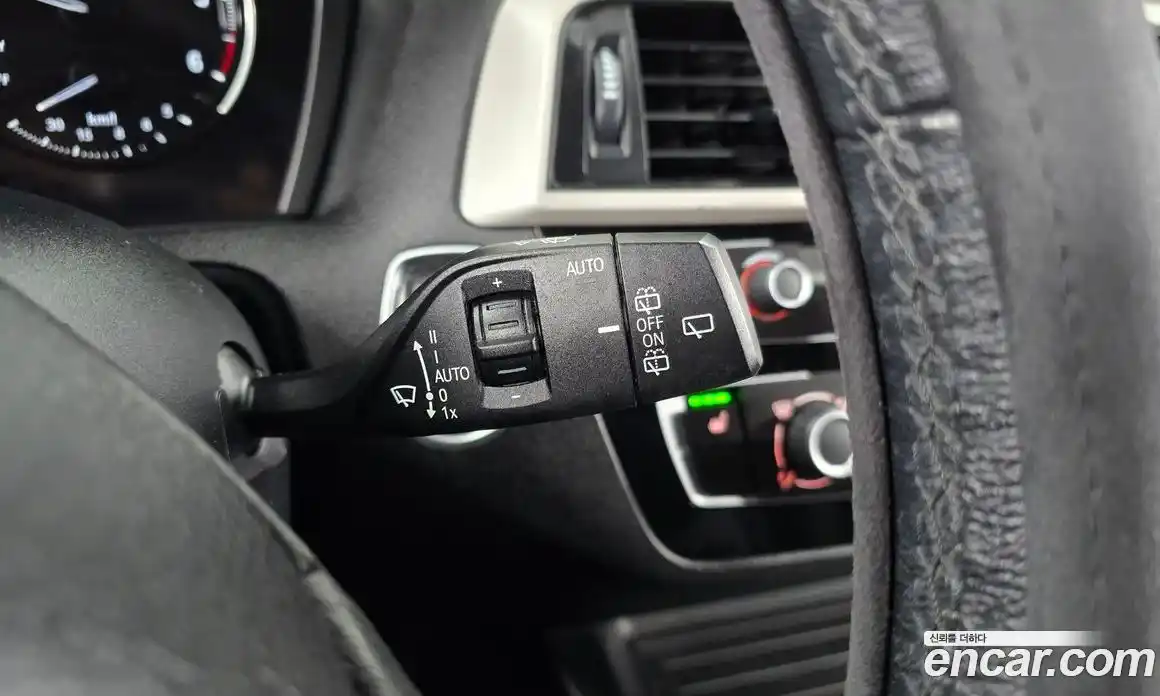 BMW 1-Series 2018 2.0 Автомат в Москве № 228978, фото 19