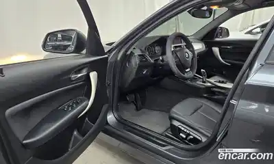 BMW 1-Series 2018 2.0 Автомат в Москве № 228978, миниатюра 10