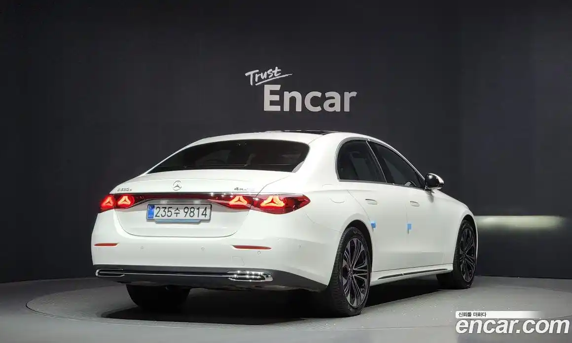 Mercedes-Benz E-Class 2025 2.0 Автомат в Москве № 229445, фото 18