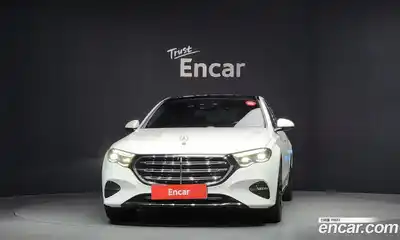 Mercedes-Benz E-Class 2025 2.0 Автомат в Москве № 229445, миниатюра 3