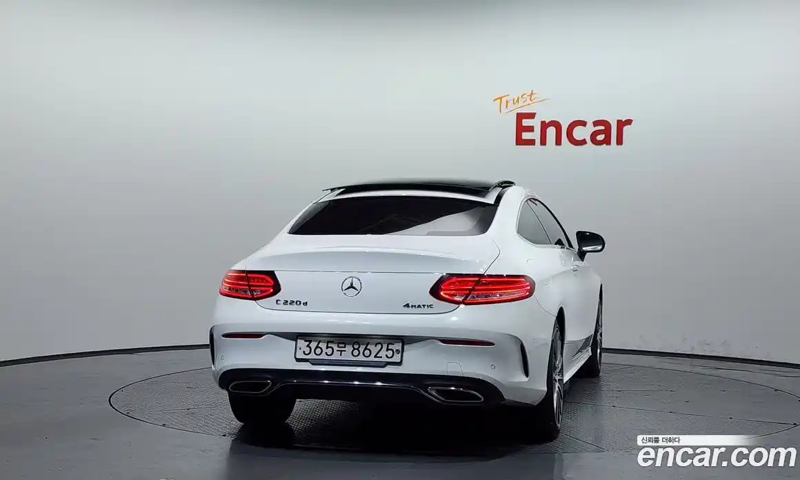 Mercedes-Benz C-Class 2019 1.9 Автомат в Москве № 229620, фото 15