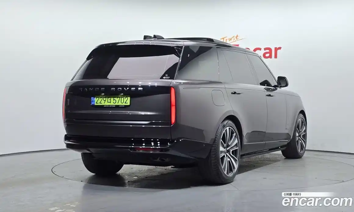 Land Rover Range-Rover 2024 4.4 Автомат в Москве № 231213, фото 13