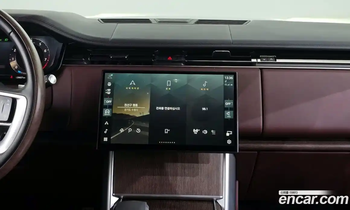 Land Rover Range-Rover 2024 4.4 Автомат в Москве № 231213, фото 14