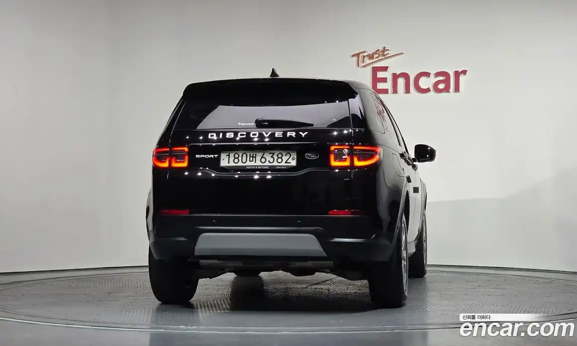 Land Rover Discovery Sport 2021 2.0 Автомат в Москве № 231217, фото 10