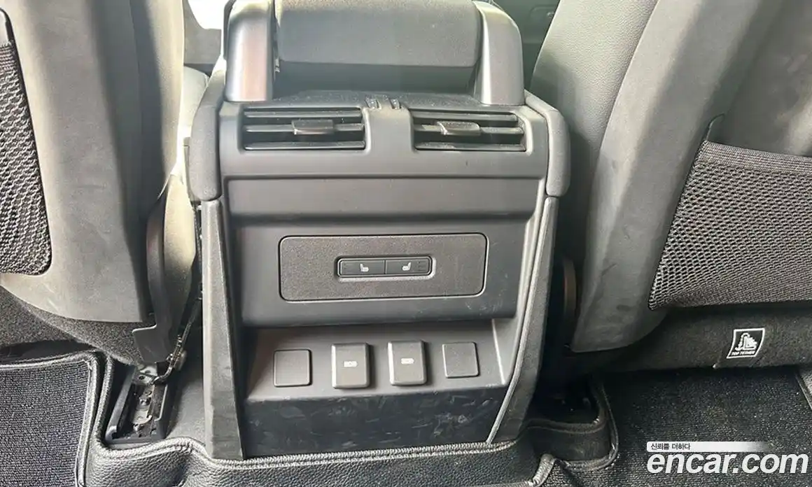 Land Rover Defender 2023 3.0 Автомат в Москве № 231309, фото 16