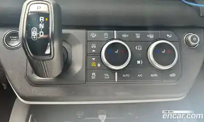 Land Rover Defender 2023 3.0 Автомат в Москве № 231309, миниатюра 8