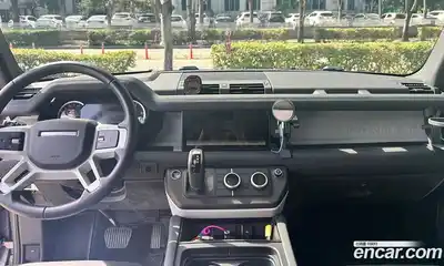 Land Rover Defender 2023 3.0 Автомат в Москве № 231309, миниатюра 10