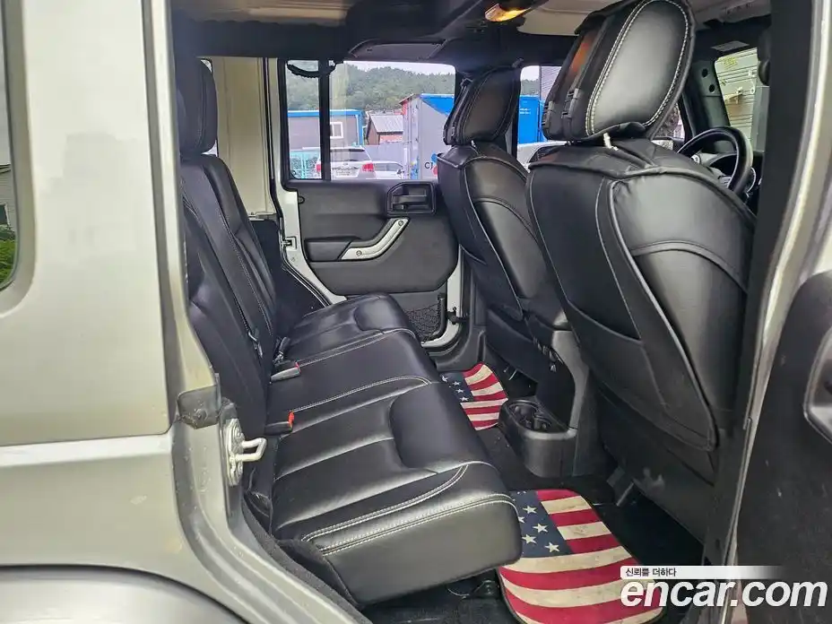 Jeep Wrangler 2015 2.8 Автомат в Москве № 232773, фото 14