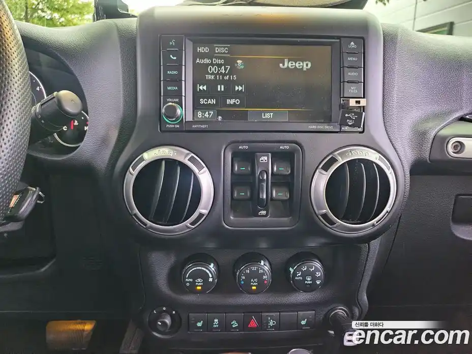 Jeep Wrangler 2015 2.8 Автомат в Москве № 232773, фото 17