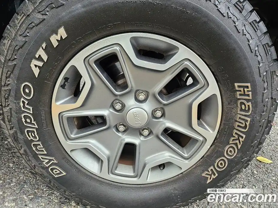 Jeep Wrangler 2015 2.8 Автомат в Москве № 232773, фото 9