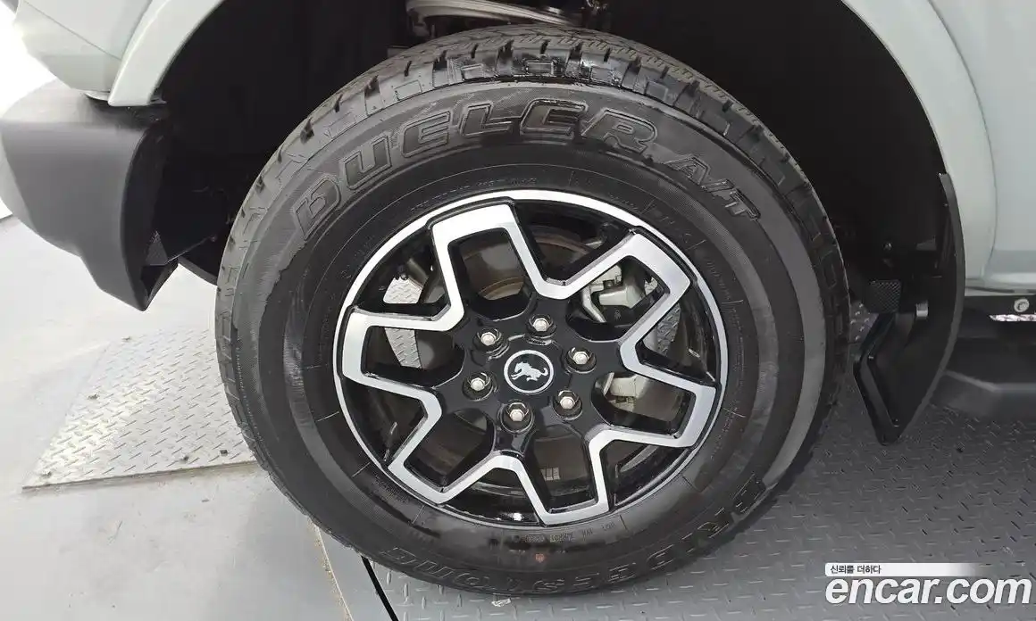 Ford Bronco 2023 2.7 Автомат в Москве № 233055, фото 14