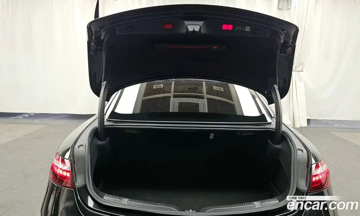 Mercedes-Benz E-Class 2023 3.0 Автомат в Москве № 239545, фото 7