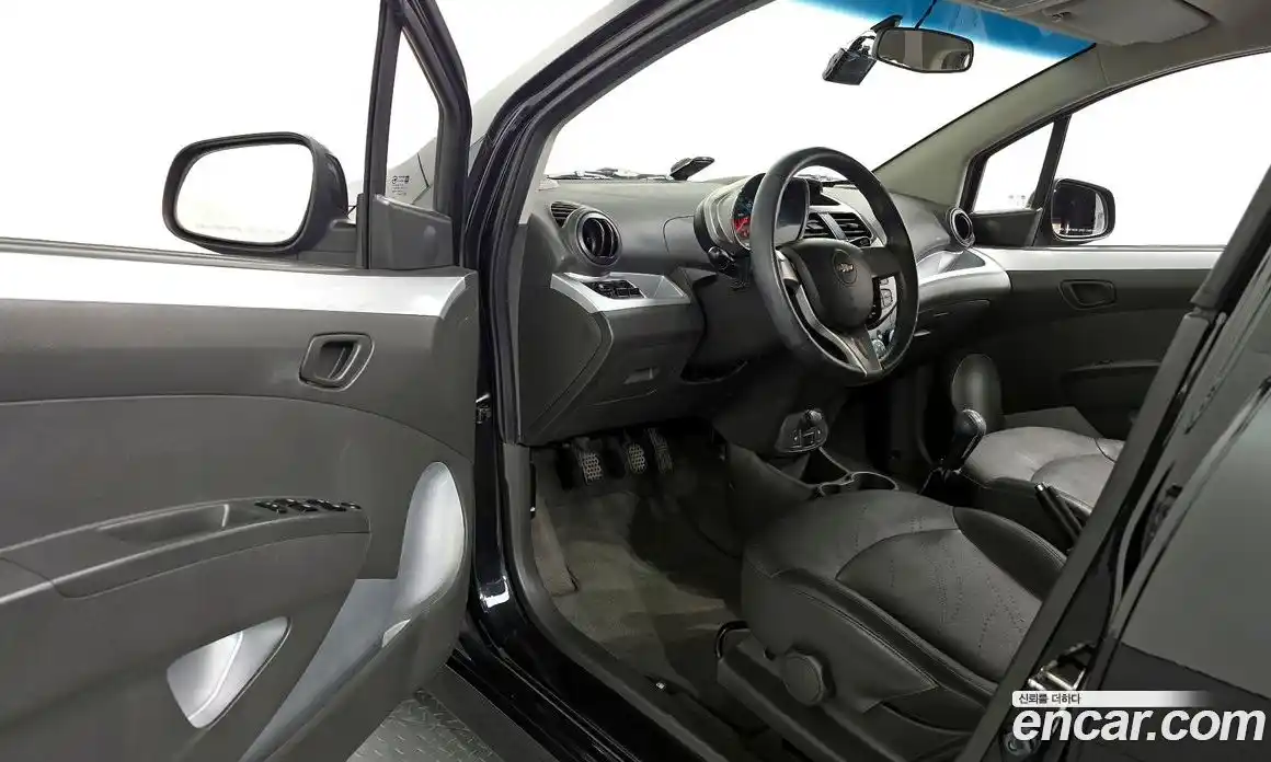 Chevrolet Spark 2014 1.0 Механическая в Москве № 23956, фото 11