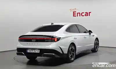 Hyundai Sonata 2025 1.6 Автомат в Москве № 243372, миниатюра 3