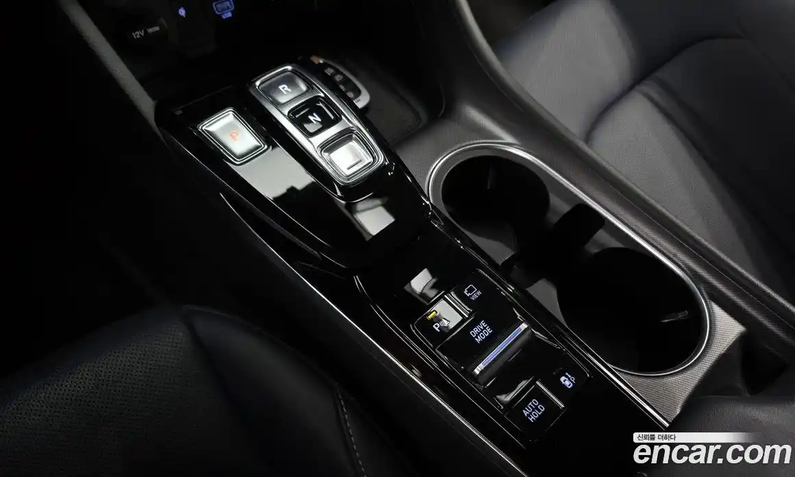 Hyundai Sonata 2022 1.6 Автомат в Москве № 244560, фото 14