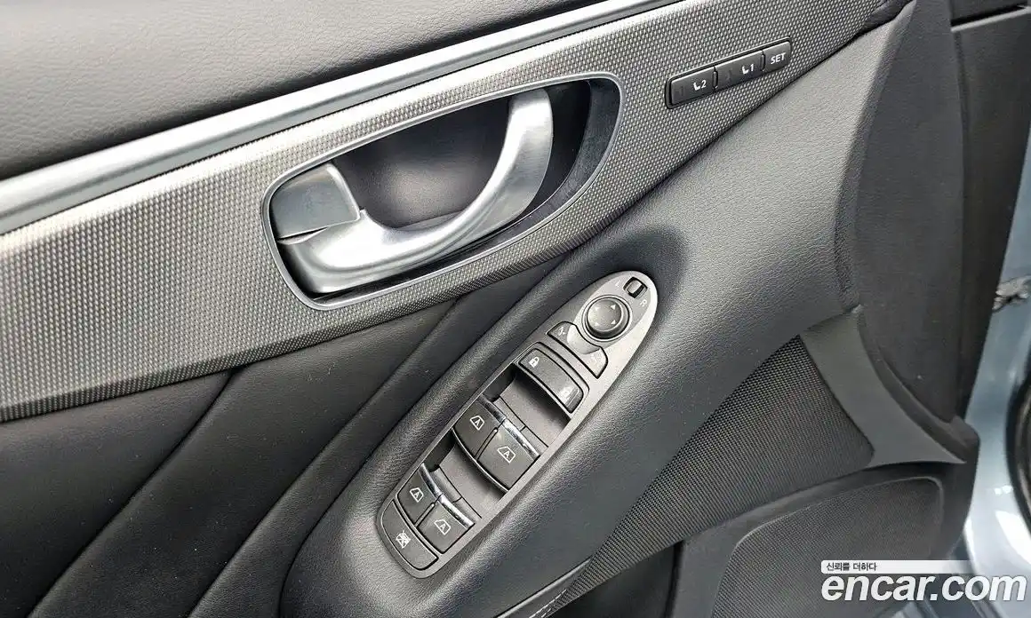 Infiniti Q50 2014 2.1 Автомат в Москве № 248913, фото 12