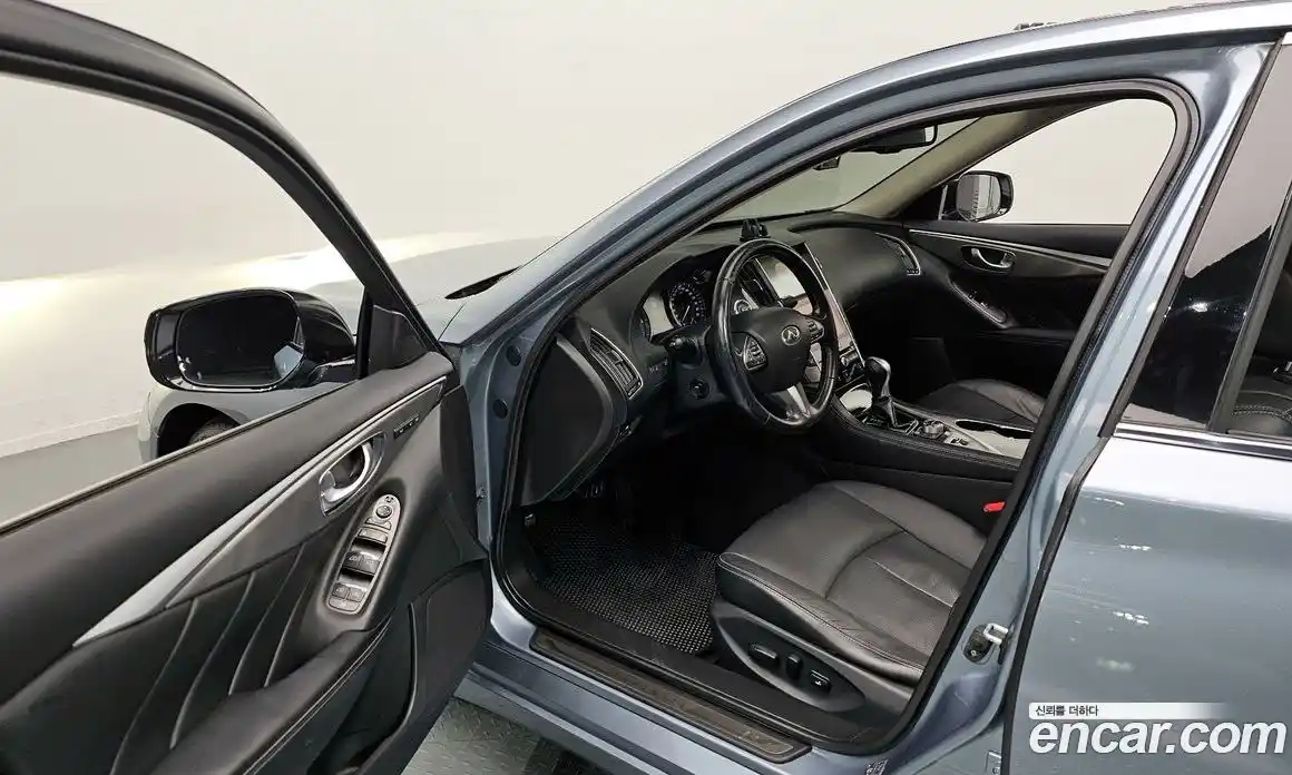 Infiniti Q50 2014 2.1 Автомат в Москве № 248913, фото 13