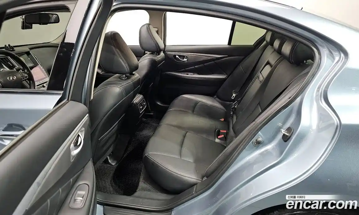Infiniti Q50 2014 2.1 Автомат в Москве № 248913, фото 15