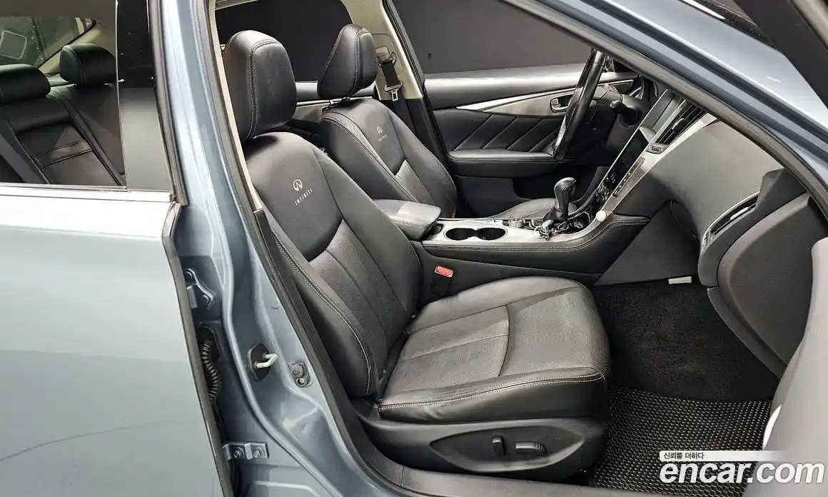 Infiniti Q50 2014 2.1 Автомат в Москве № 248913, фото 8