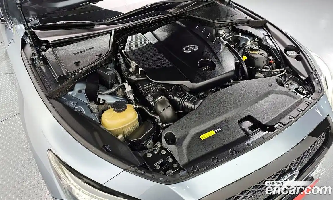 Infiniti Q50 2014 2.1 Автомат в Москве № 248913, фото 9