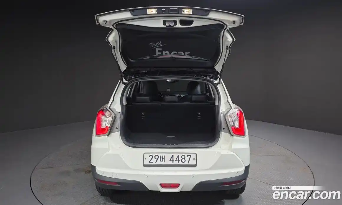 SsangYong TIBOLI 2017 1.6 Автомат в Москве № 261008, фото 20