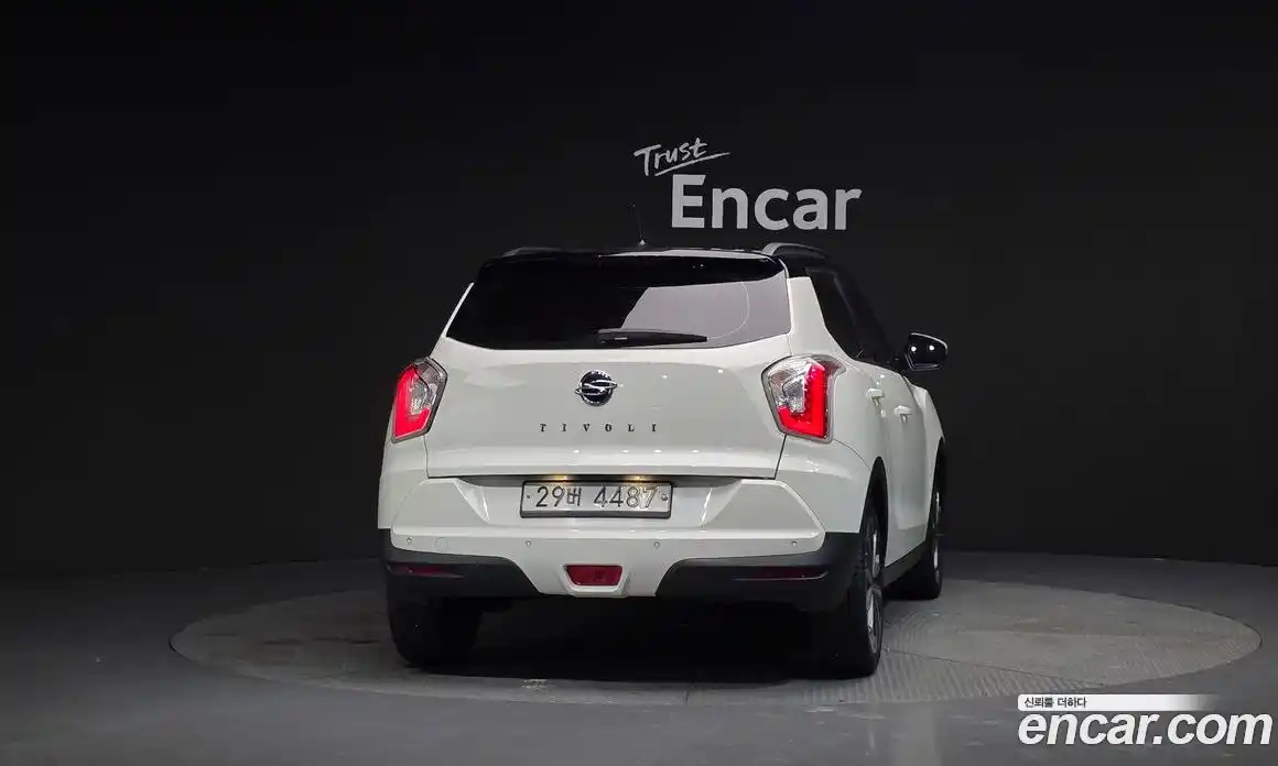 SsangYong TIBOLI 2017 1.6 Автомат в Москве № 261008, фото 4